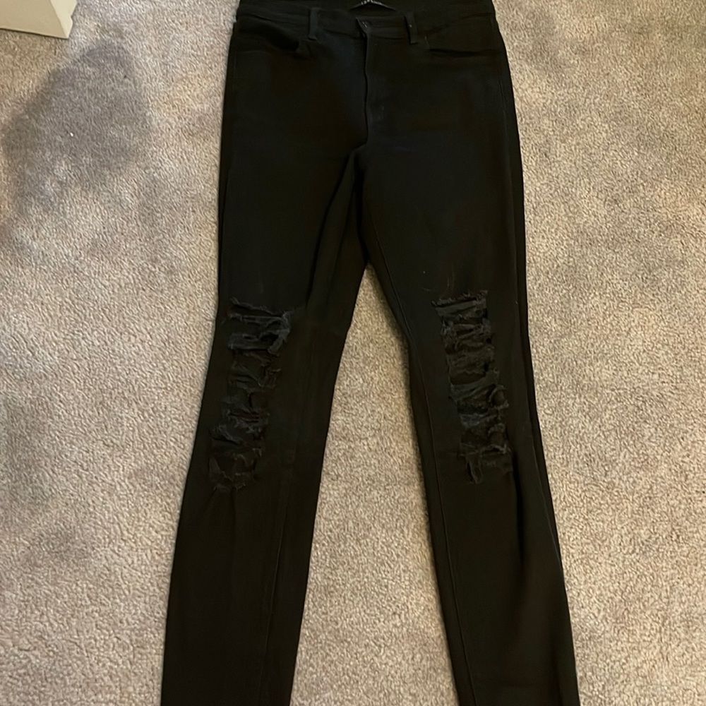 J. Brand  women’s ripped black jeans size 28